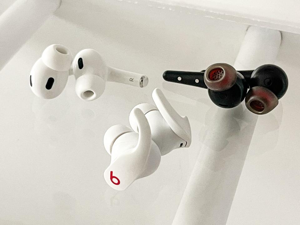 The Best Wireless Earbuds for Music-Listening and Podcast-Bingeing