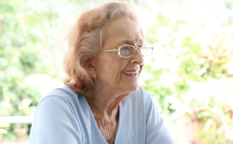 George Creighton met Jill D’Oyly when she was a swimmer in Singapore. They were married in 1952. (Photo: Amritpal Khaira/Yahoo Singapore)