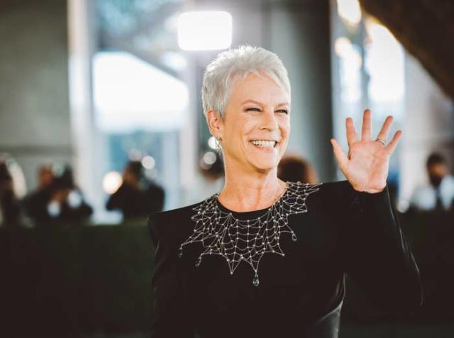 This Resurfaced Clip Of Lea Michele Getting Jokingly Dragged By Jamie Lee  Curtis Is Now Going Viral