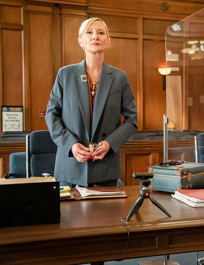 Anne Heche en la serie All Rise