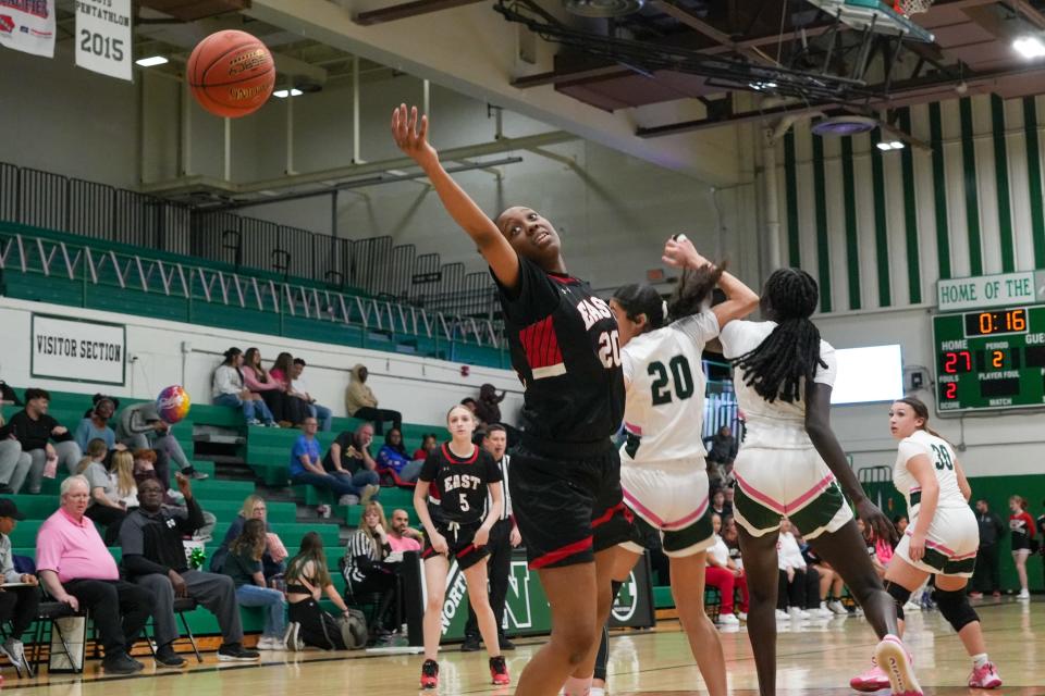 East's Jaleeyah Hardy reaches for the ball on Tuesday, Feb. 6, 2024, at North High School in Des Moines.