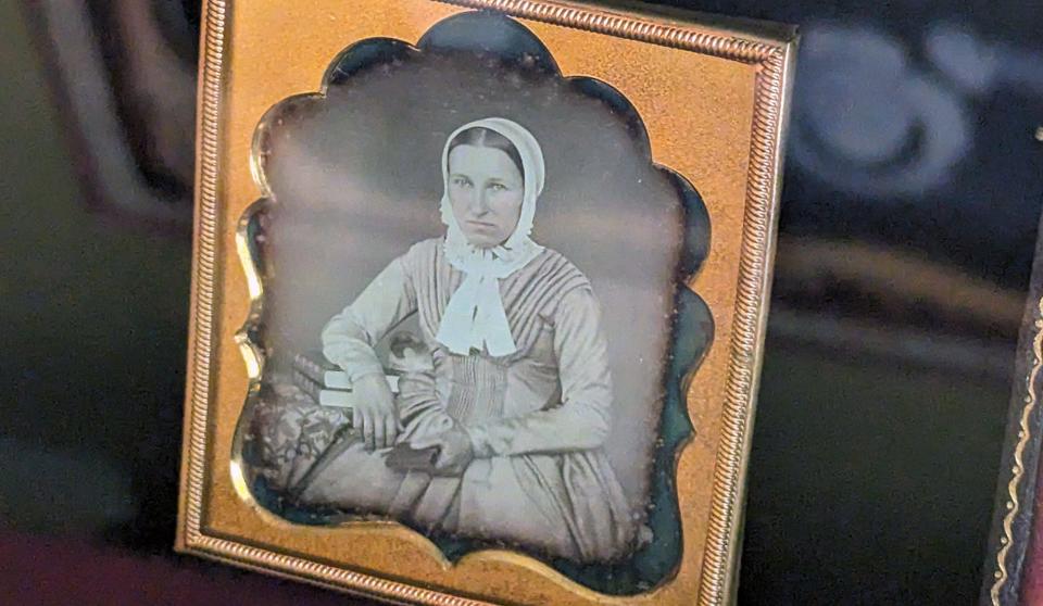 A daguerreotype wedding portrait of Leah (Raab) Fitz from March of 1850 that was taken by Glenalvin Goodridge at the Goodridge house, now museum in York.