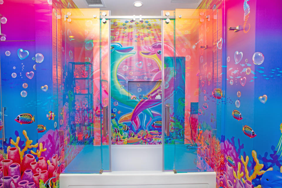 THIS SHOWER. (Photo: Hotels.com)