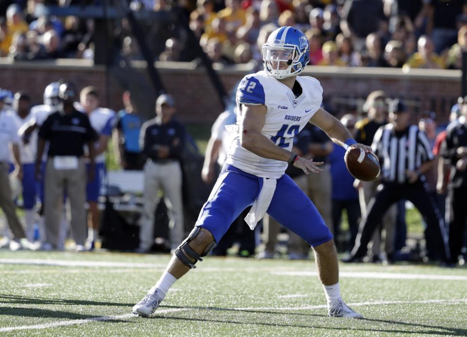 Middle Tennessee QB Brent Stockstill threw for 27 TDs this season. (AP Photo/Jeff Roberson)