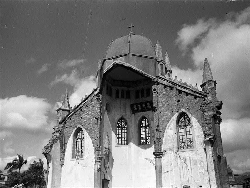 1945年台北大稻埕最美教堂被炸毀，現在呈現不一樣的美。（圖／張才攝影.夏門工作室.簡永彬老師提供）