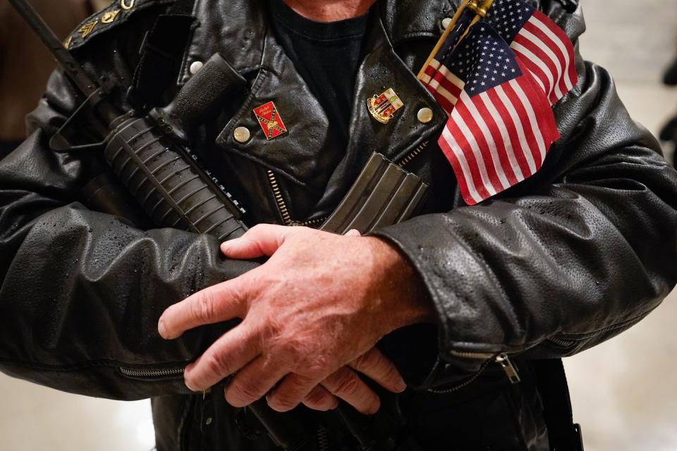 How Many 'Red Flags' Do You See in These Photos from Kentucky Gun Owners Swarming the Capitol?