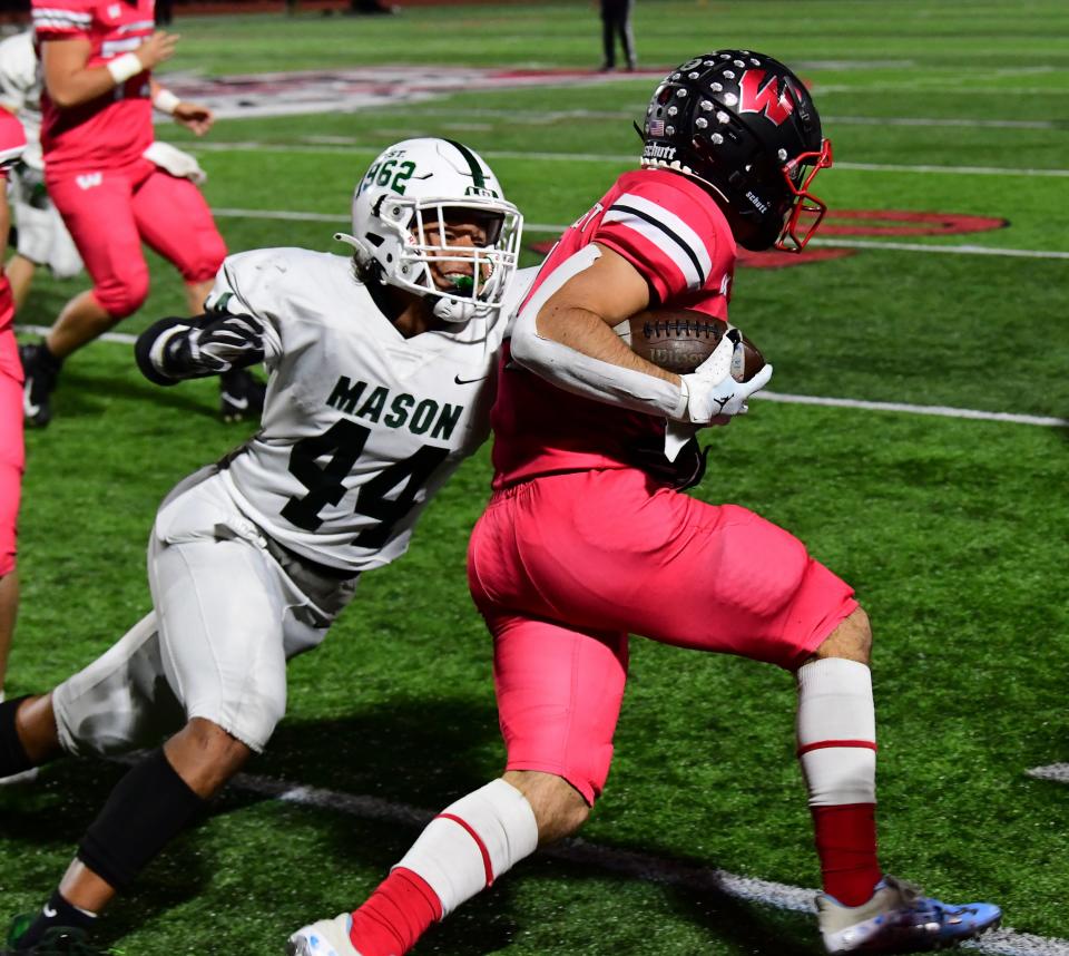Kai Woolfolk (44) had five games with at least 10 tackles in 2023.