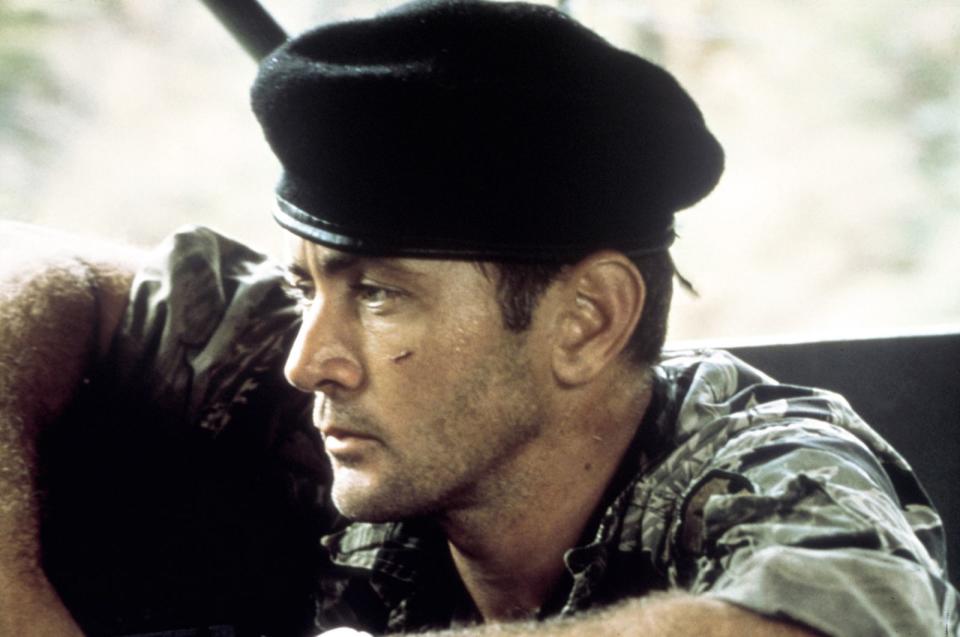 Ähnliche Szenen spielten sich am Set von "Apocalypse Now" ab. In der Szene, in der sein Captain Willard in einem Hotelzimmer völlig ausrastet, drosch Martin Sheen auf sein Spiegelbild ein und schnitt sich dabei die Hand auf. Er erklärte später, er hätte es nicht einmal bemerkt, weil er zu betrunken gewesen sei. (Bild: Studiocanal)