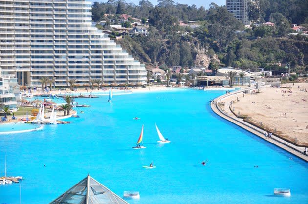 World's largest outdoor pool