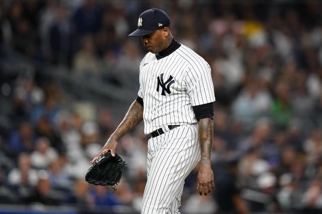 Aroldis Chapman 1,000 lb+ leg press 