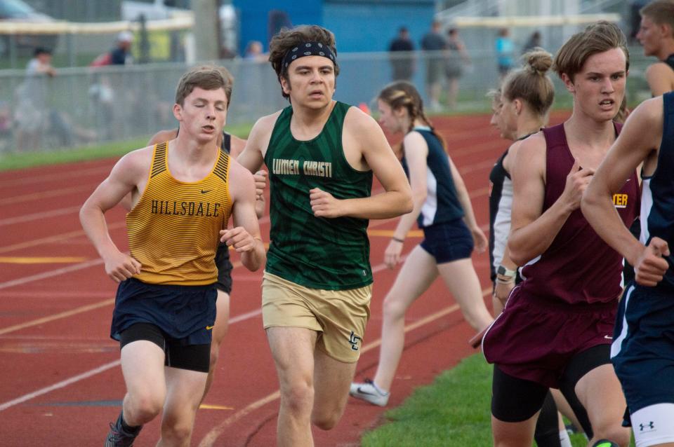 Hillsdale battles Lumen Christi in a long distance event