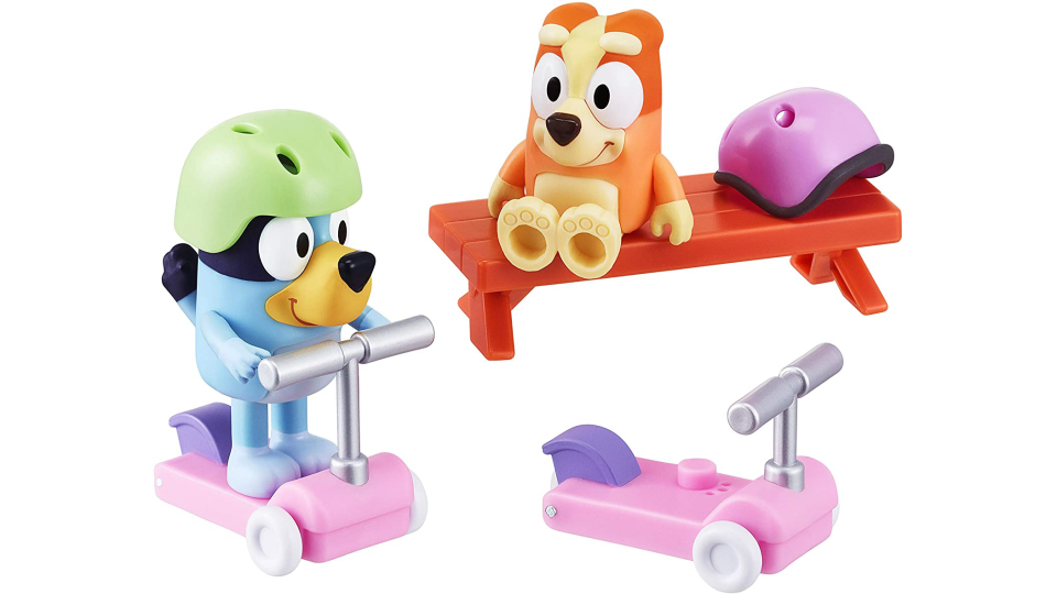 Go scooting with Bluey and Bingo with the Scooter Time set.