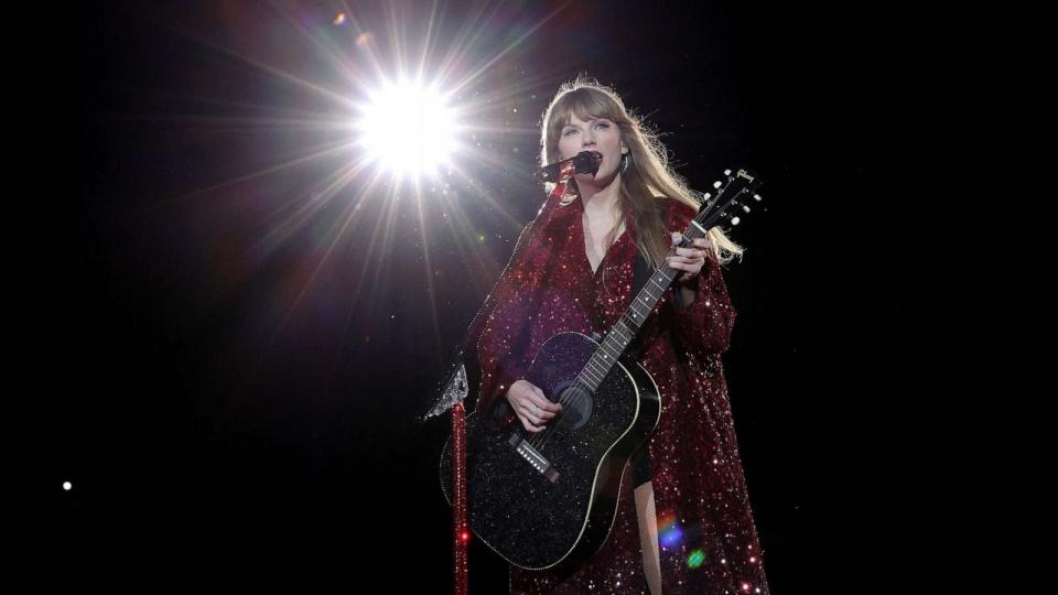 PHOTO: Taylor Swift performs onstage during 'Taylor Swift | The Eras Tour' at MetLife Stadium, May 27, 2023 in East Rutherford, NJ. (Kevin Mazur/tas23/Getty Images for TAS Rights Management)