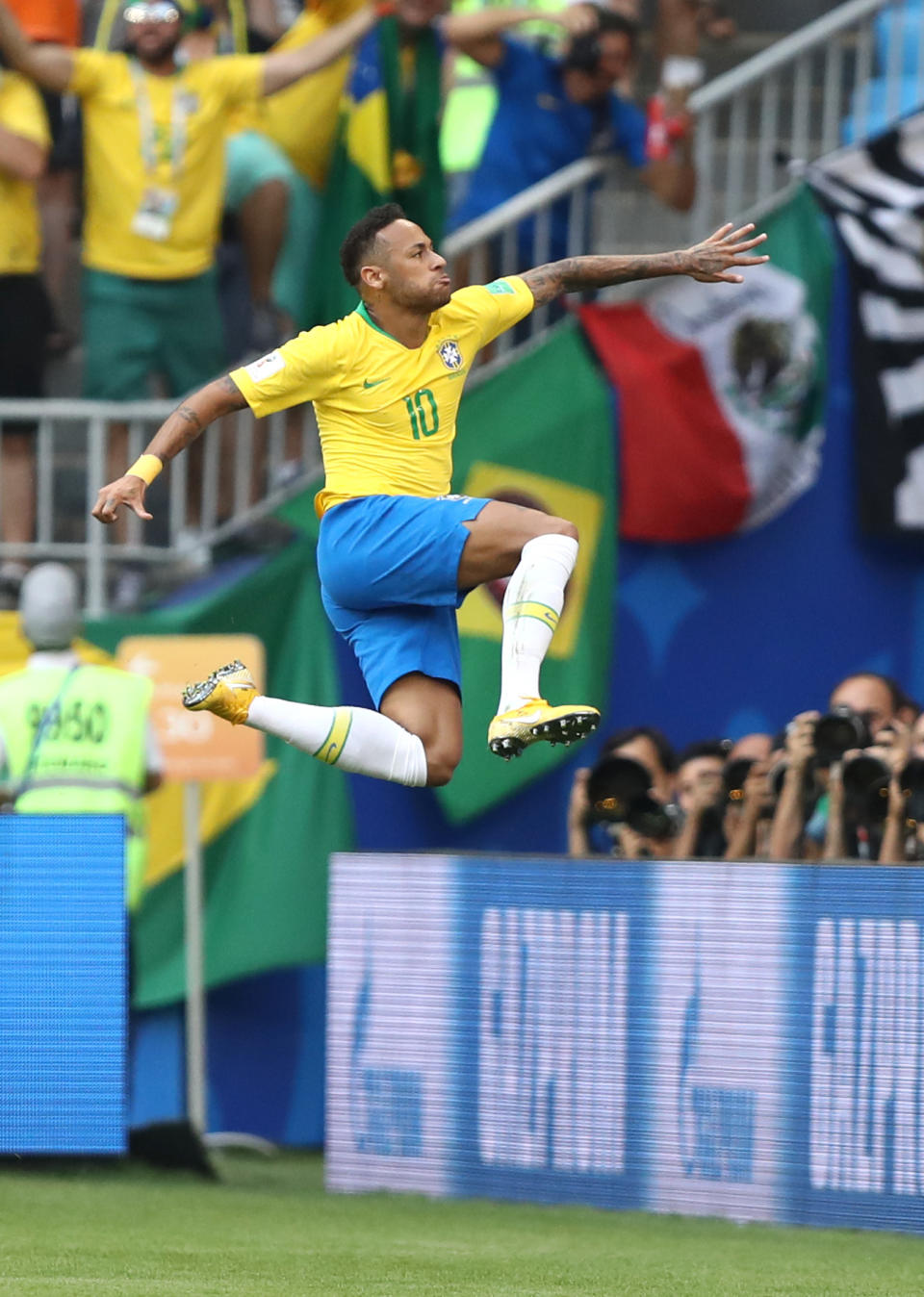 <p>Neymar Jr of Brazil celebrates after scoring his team’s first goal during the 2018 FIFA World Cup Russia Round of 16 match between Brazil and Mexico at Samara Arena on July 2, 2018 in Samara, Russia. (Photo by Ryan Pierse/Getty Images) </p>