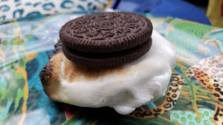 An Oreo cookie s'more