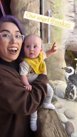 <p>Kaley Cuoco/Instagram</p> Matilda bonded with some penguins during the aquarium trip