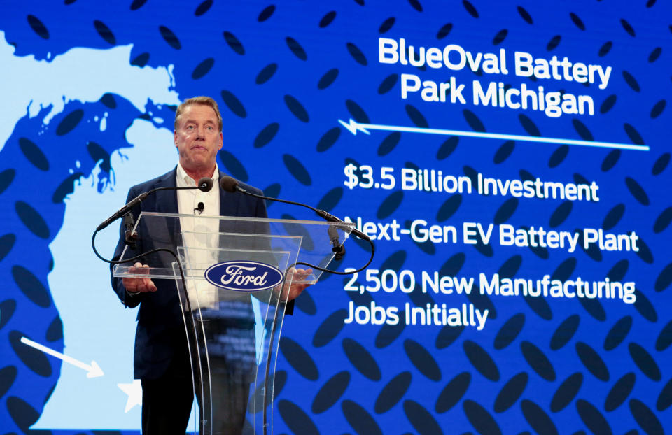 Ford Motor Company Chief Executive Bill Ford announces Ford will partner with Chinese-based, Amperex Technology, to build an all-electric vehicle battery plant in Marshall, Michigan, during a press conference in Romulus, Michigan U.S., February 13, 2023.   REUTERS/Rebecca Cook