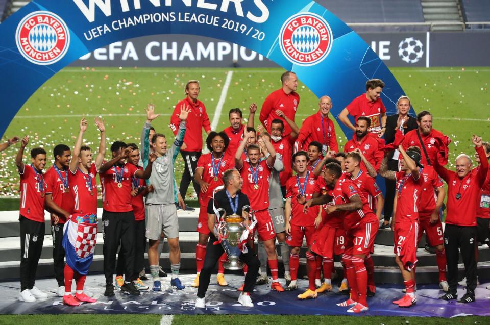 ... FC Bayern. Die Fans der Münchner hatten in der vergangenen Saison ausgiebig Grund zum Jubeln: Sie holten das Triple aus Meisterschaft, Pokalsieg und Champions-League-Gewinn. (Bild: Miguel A. Lopes/Pool via Getty Images)