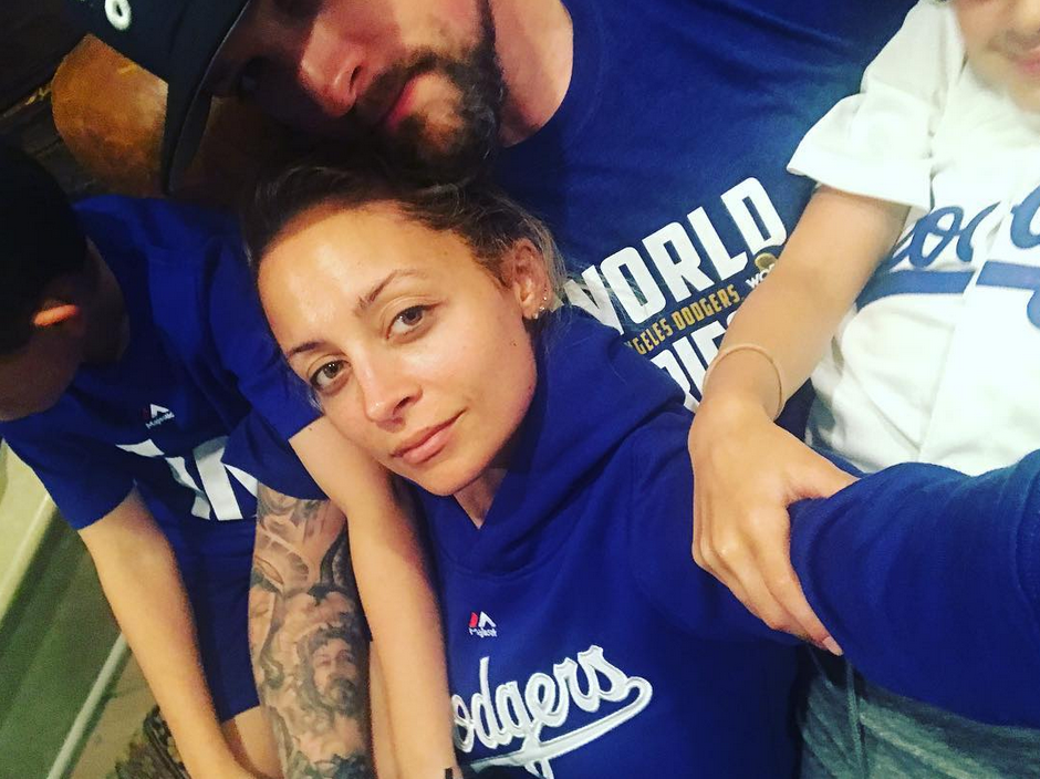 <p>The cute marrieds showed their Los Angeles pride Wednesday night at Dodgers stadium. Unfortunately their home team didn’t win the championship, but they both still got to go home with a prize. (Photo: <a rel="nofollow noopener" href="https://www.instagram.com/p/Ba-Yi90gPE-/?taken-by=nicolerichie" target="_blank" data-ylk="slk:Nicole Richie via Instagram;elm:context_link;itc:0;sec:content-canvas" class="link ">Nicole Richie via Instagram</a>) </p>