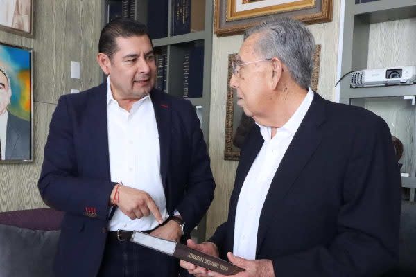 Alejandro Armenta u Cuauhtémoc Cárdenas en Puebla.