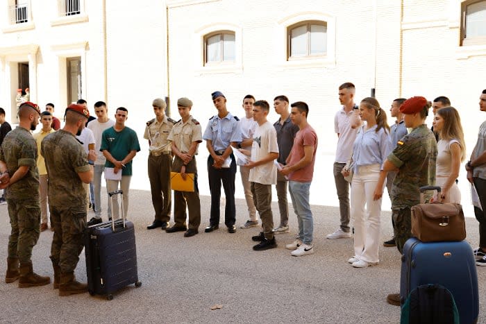 La princesa Leonor con sus compañeros de la Academia Militar de Zaragoza