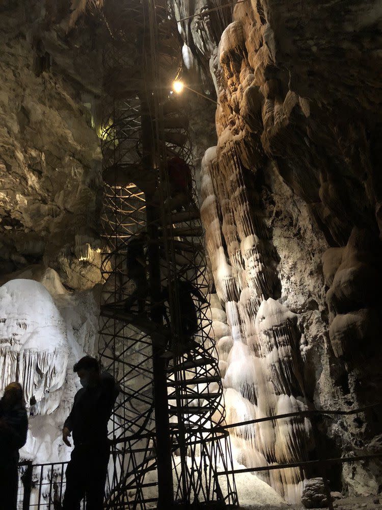 Moaning Cavern, Vallecito, California