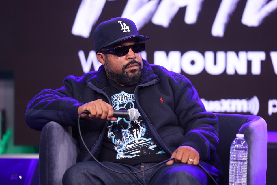 Ice Cube Wearing Outfit 