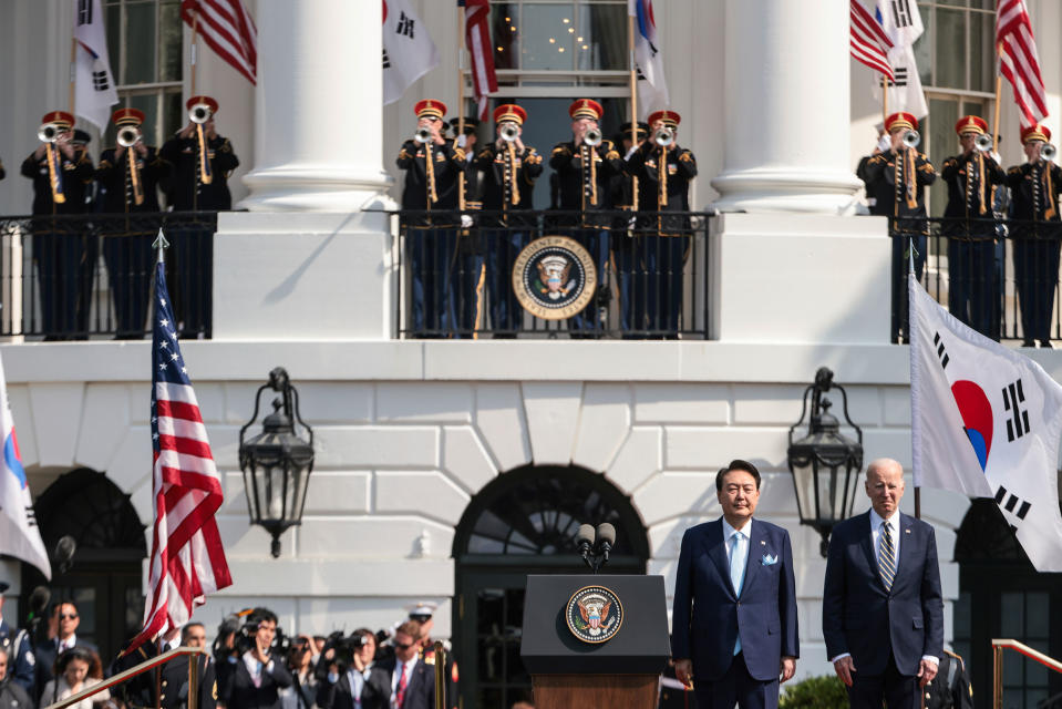 South Korea's President Yoon Suk Yeol stands with President Biden on the South Lawn of The White House in Washington, DC on April 26, 2023.<span class="copyright">Oliver Contreras—Sipa USA/AP</span>