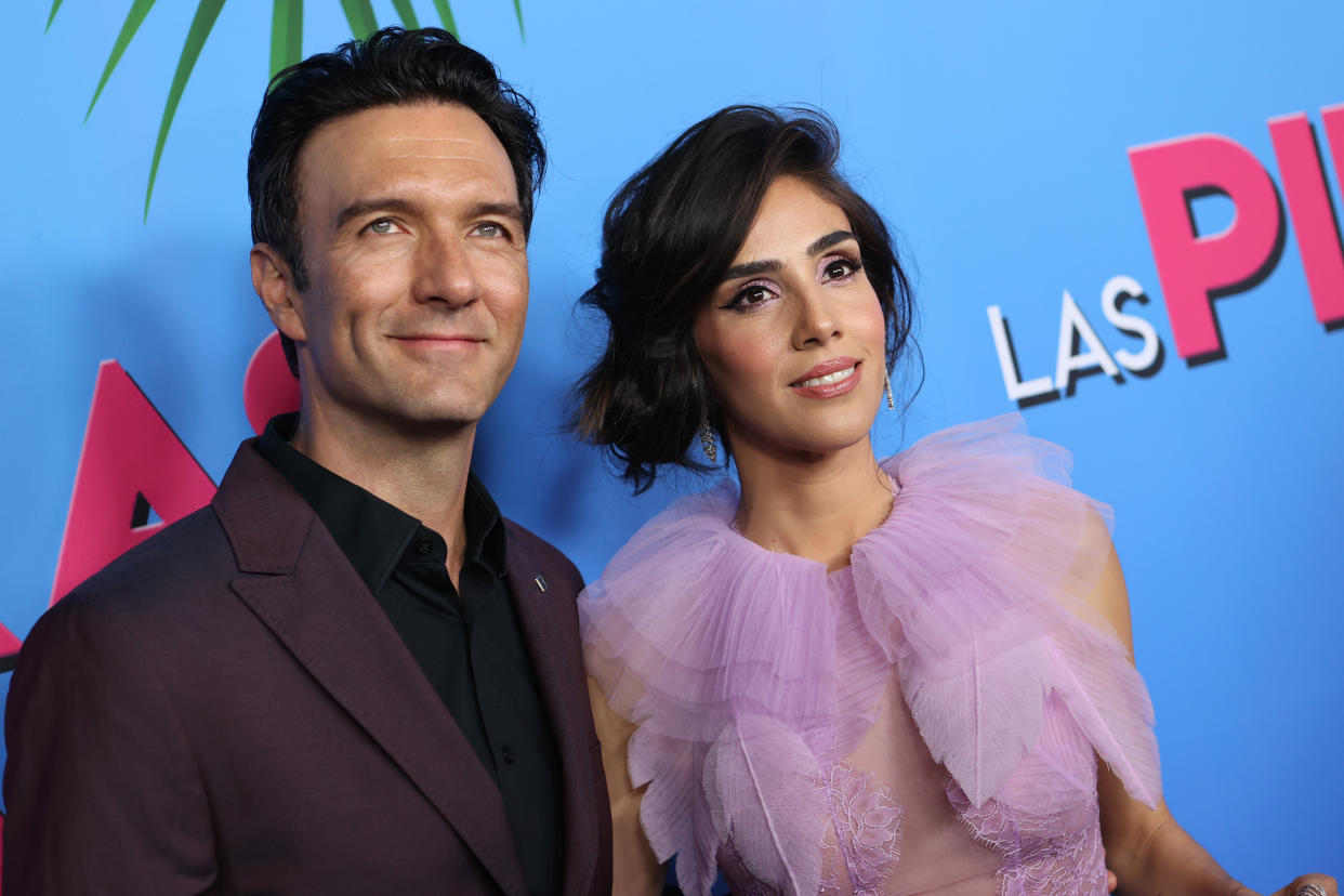 Leonardo de Lozanne y Sandra Echeverría en la premiere de 