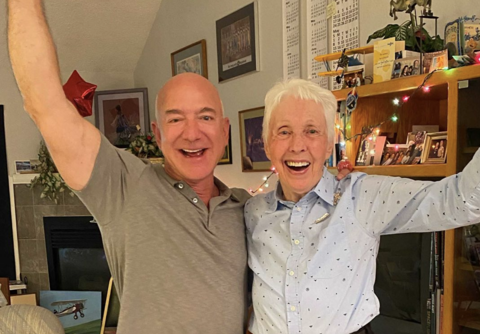 Jeff Bezos and Wally Funk (Jeff Bezos/Instagram)