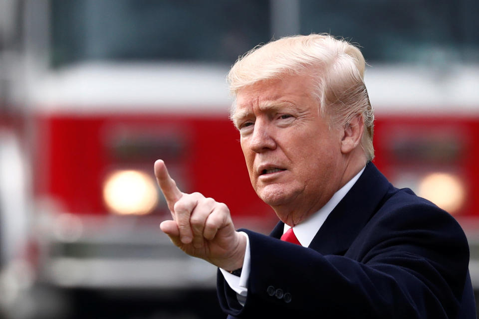 U.S. President Donald Trump departs the White House for a trip to Cleveland, Ohio, in Washington D.C., U.S., March 29, 2018. REUTERS/Carlos Barria