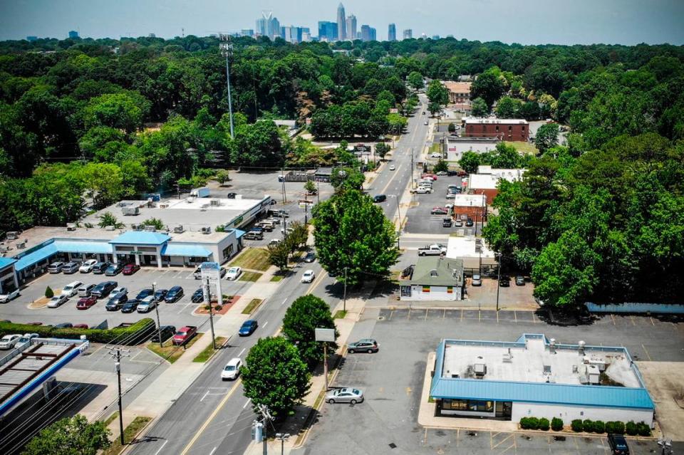 An aerial view of Central Avenue, an area that’s home to some of the residents and businesses operated by Charlotte’s Hispanic population. Melissa Melvin-Rodriguez/mrodriguez@charlotteobserver.com