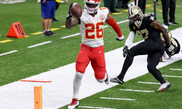 Kansas City Chiefs running back Le'Veon Bell scoring a touchdown.