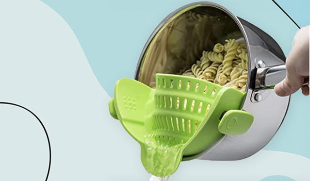 Kitchen Gizmo Snap N Strain Pot Strainer and Pasta Strainer