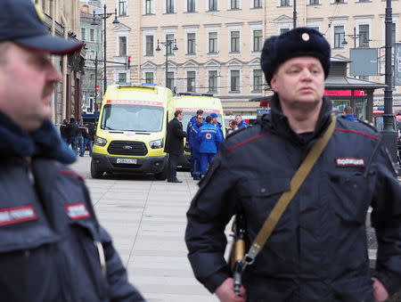 Police officers and members of the Emergency services are seen outside Tekhnologicheskiy Institut metro station in St. Petersburg, Russia, April 3, 2017. REUTERS/Ruslan Shamukov FOR EDITORIAL USE ONLY. NO RESALES. NO ARCHIVES.