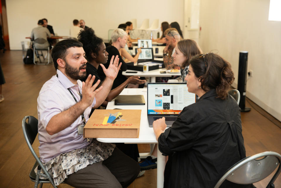 A snapshot of one-on-one mentorship at Sarabande's What Now? event.<p>Photo: Courtesy of Sarabande Foundation</p>