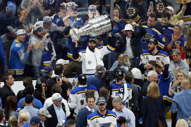 Mail Day. 2018-19 St. Louis Blues Brayden Schenn game-worn jersey. Worn  during game 6 of the 2019 Stanley Cup finals and photo-matched to the  Stanley Cup Victory Parade. : r/hockeyjerseys