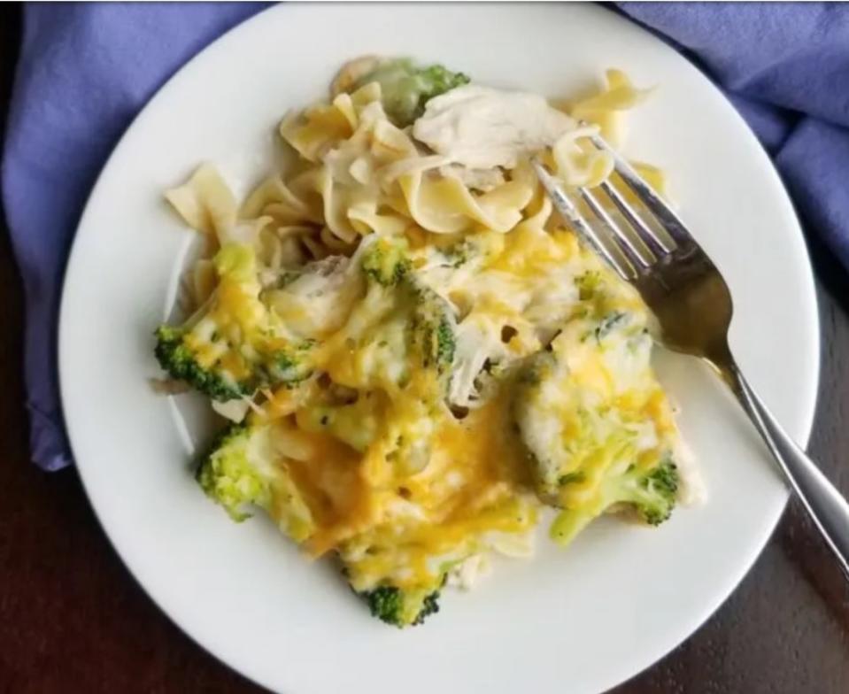 <p>Cooking With Carlee</p><p>This chicken and broccoli casserole is a great way to get dinner on the table quickly.</p><p><strong>Get the recipe: <a href="https://cookingwithcarlee.com/grandma-schanhorsts-chicken-broccoli/" rel="nofollow noopener" target="_blank" data-ylk="slk:Chicken Broccoli Noodle Casserole;elm:context_link;itc:0;sec:content-canvas" class="link ">Chicken Broccoli Noodle Casserole</a></strong></p>