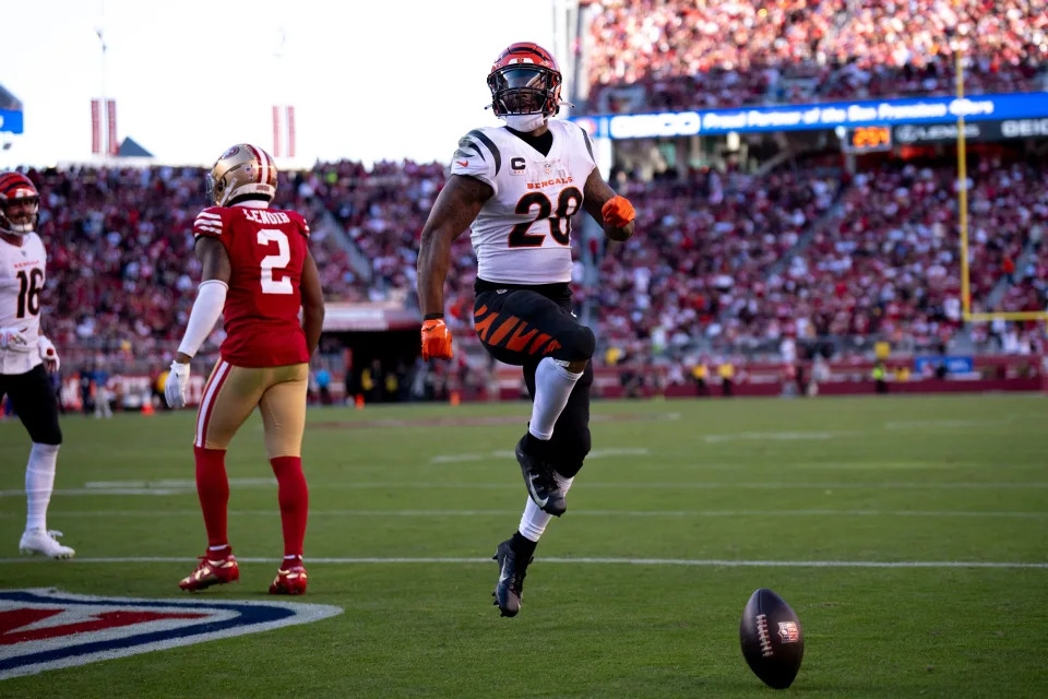 Cincinnati Bengals running back Joe Mixon (28) celebrates after scoring a touchdown in the fourth quarter of the NFL game between the Cincinnati Bengals and the San Francisco 49ers at Levi Stadium in Santa Clara, Calif., on Sunday, Oct 29, 2023.