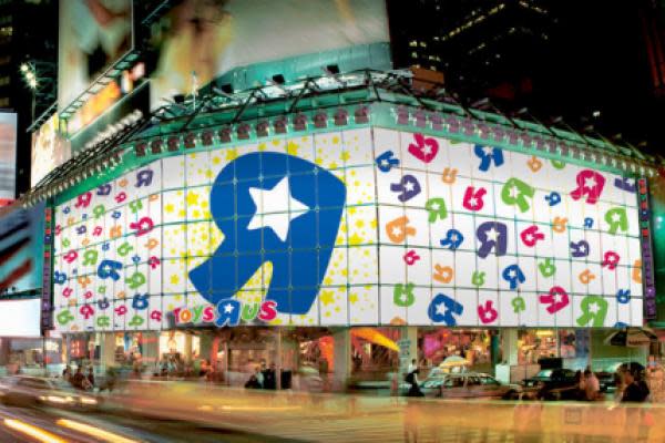 Toys 'R' Us plans comeback, announces new stores at airports and