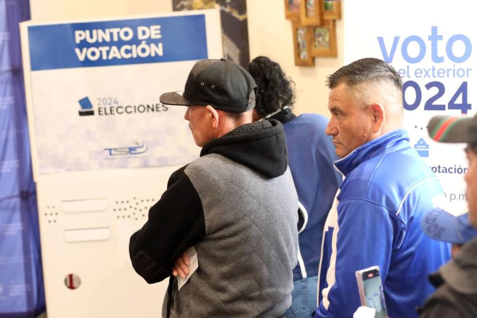 La participación de salvadoreños del Valle Central superó las expectativas en elecciones presidenciales del domingo 4 de febrero del 2024 en Consulado de El Salvador en Fresno.