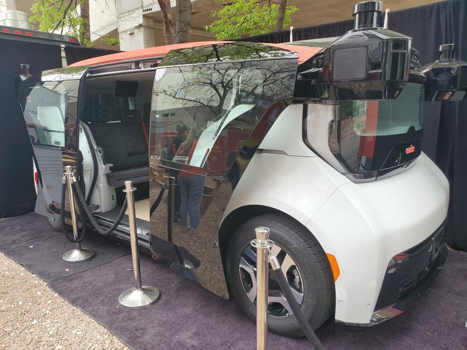 Self-driving car company Cruise, which has been testings its autonomous cars in Austin since late last year, will start to test its newest vehicle, the Origin, in the coming weeks. The shuttle-like vehicle has no drivers seat or pedals.