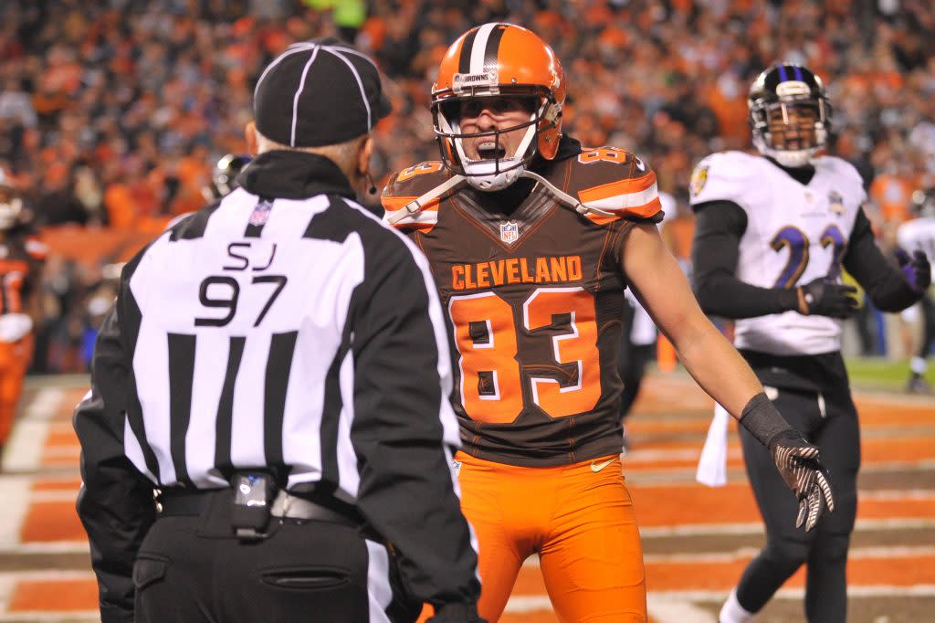 Nov 30, 2015; Cleveland, OH, USA; Cleveland Browns wide receiver Brian Hartline (83) argues with side judge Tom Hill (97) during the second quarter against the Baltimore Ravens at FirstEnergy Stadium. Mandatory Credit: Ken Blaze-USA TODAY Sports