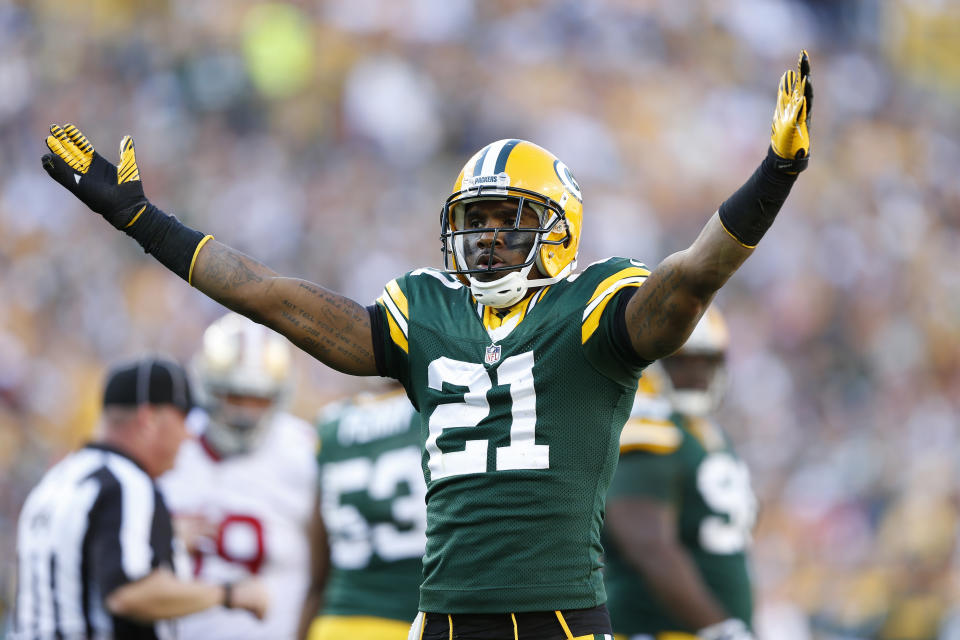 Charles Woodson won a Super Bowl with Green Bay and spent many years as a great defensive back with the Oakland Raiders. (Photo by Joe Robbins/Getty Images)