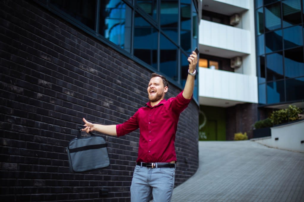 Don’t leave your fellow walkers frustrated with your inconsiderate behavior, New Yorkers told a local news outlet. liderina – stock.adobe.com