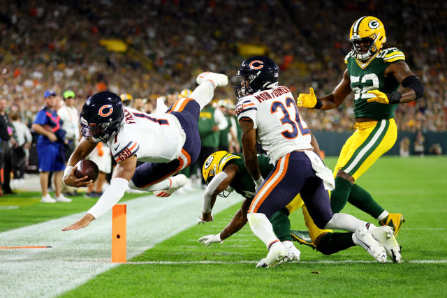 Who wins Week 13 game between Bears and Packers?