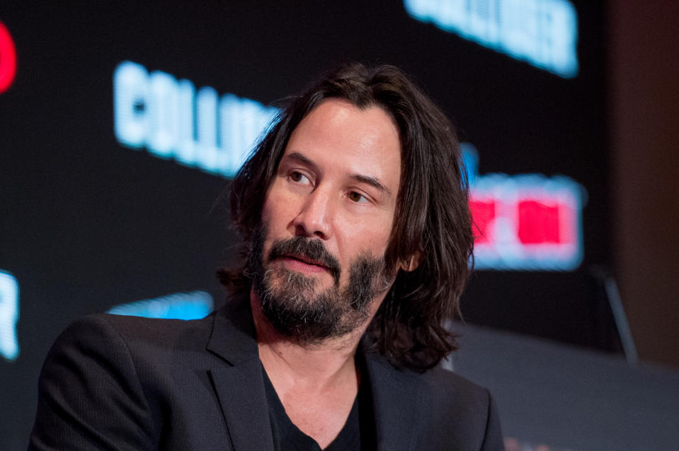 NEW YORK, NY - OCTOBER 05:  Keanu Reeves discusses "Replicas" during 2017 New York Comic Con - Day 1 on October 5, 2017 in New York City.  (Photo by Roy Rochlin/Getty Images)