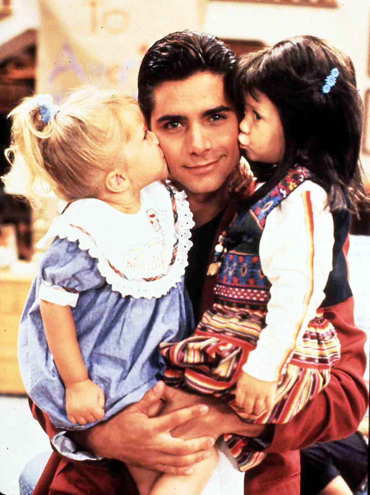 Mary Kate/Ashley Olsen and John Stamos in 