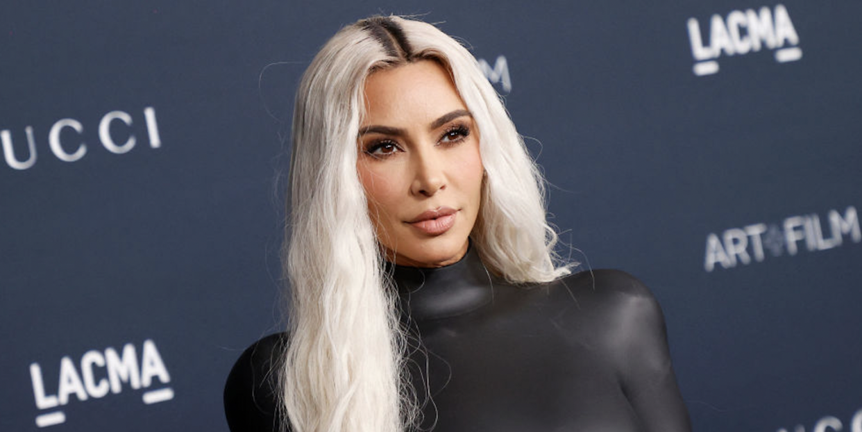 kim kardashian called out for missing awards ceremony