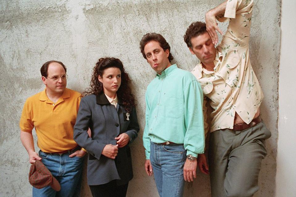 40 Behind-the-Scenes Photos from the Set of 'Seinfeld'